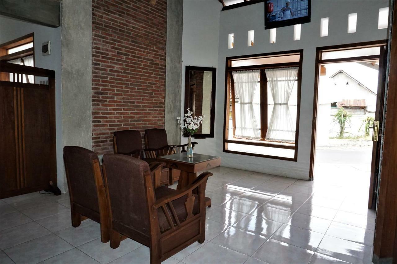 Brb Guesthouse Banyuwangi  Ngoại thất bức ảnh